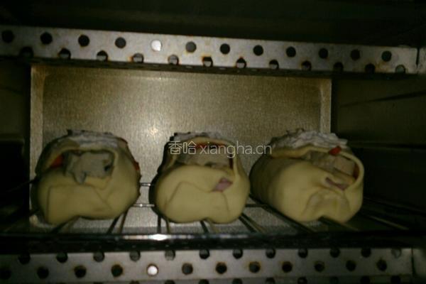 胡萝卜餐包（棕心紫薯、香葱鱼板）的做法图解12