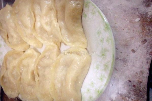 蒸大饺子 萝卜馅的做法图解6