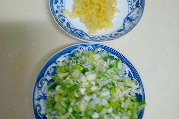 白菜猪肉馅的包子的做法图解6