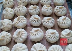 白菜猪肉馅的包子的做法图解10