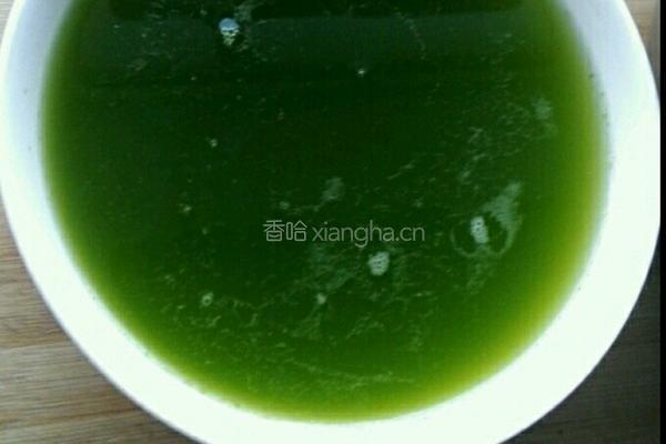 菠菜双色水饺的做法图解1