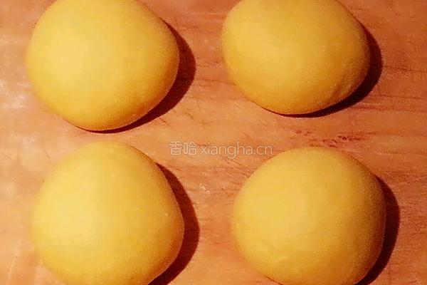 南瓜绣球豆沙包的做法图解5
