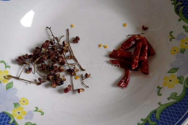 麻辣白菜的做法图解2