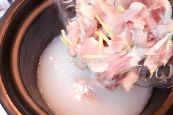 沙锅煲鸡粥的做法图解5