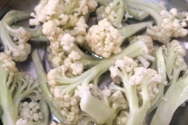 素炒花菜的做法图解1