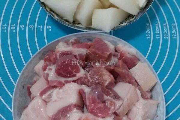 萝卜红烧肉的做法图解3