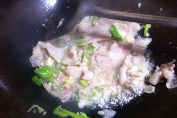 炖酸菜的做法图解3