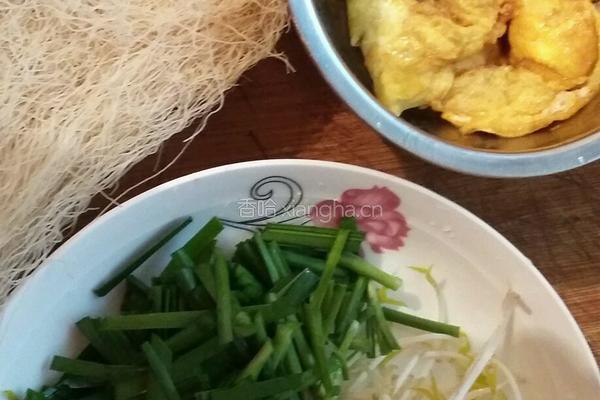豆桨炒米粉的做法图解1