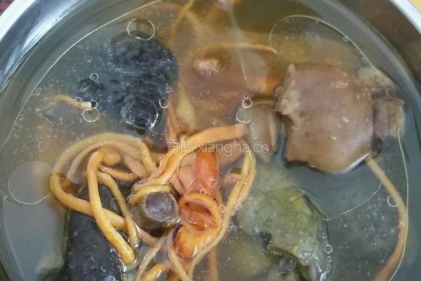 虫草乌鸡汤的做法图解5