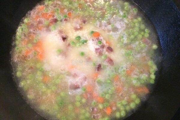 腊肠豆焖饭的做法图解7