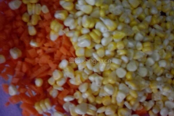 瘦肉胡萝卜玉米饺子的做法图解2