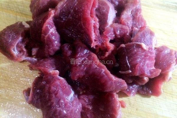 双椒炒牛肉的做法图解3