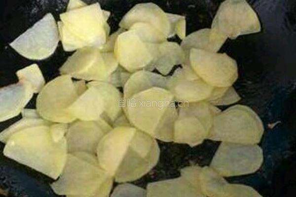 辣白菜炒土豆片的做法图解4