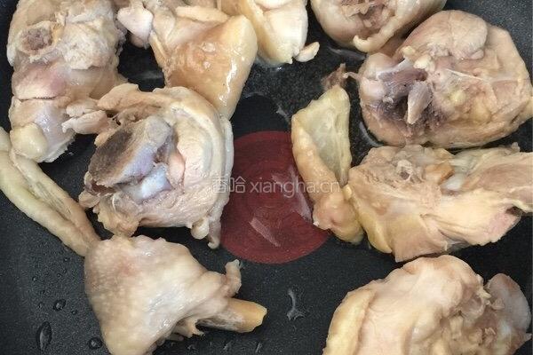 砂锅煲鸡腿蘑菇的做法图解4