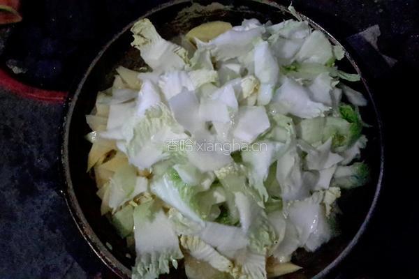 辣酱白菜土豆片的做法图解4