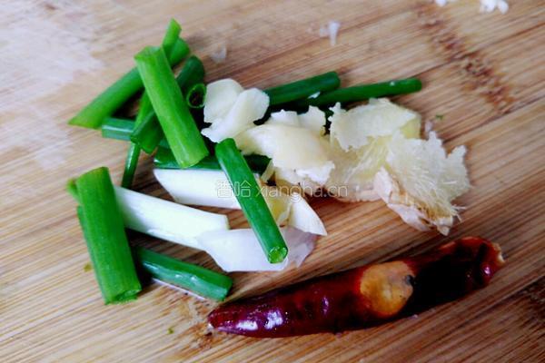 白菜冻豆腐汤的做法图解3