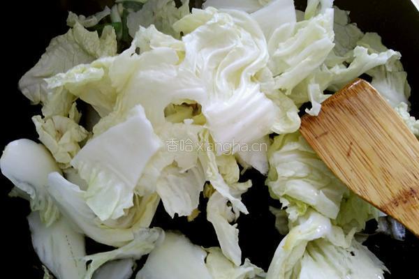白菜冻豆腐汤的做法图解5