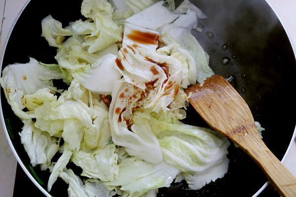 白菜冻豆腐汤的做法图解6