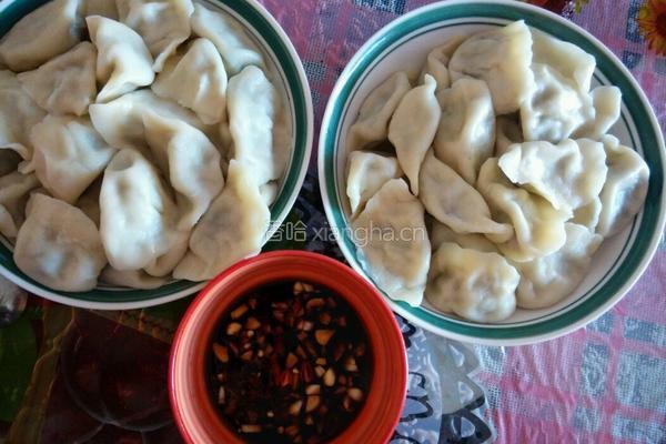 芹菜猪肉饺子的做法图解4