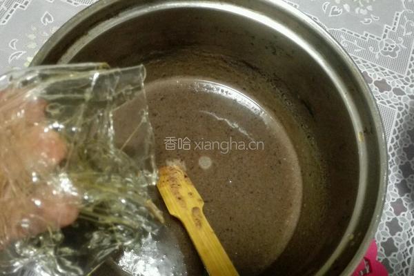巧克力慕斯蛋糕的做法图解3