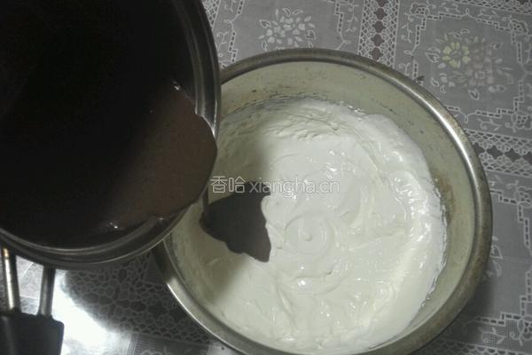 巧克力慕斯蛋糕的做法图解6