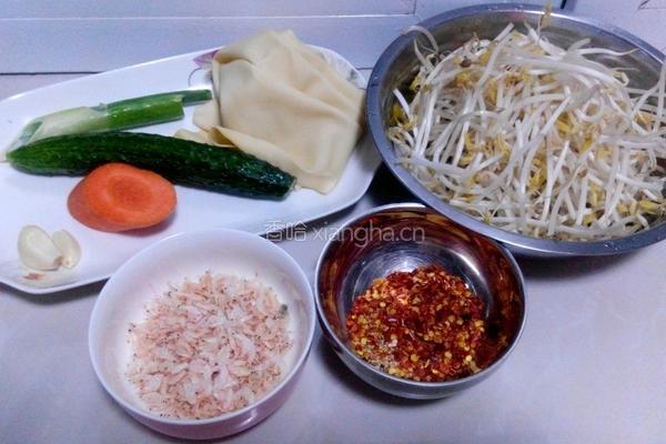 豆芽拌三丝的做法图解1