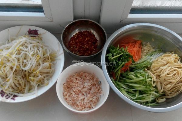 豆芽拌三丝的做法图解3