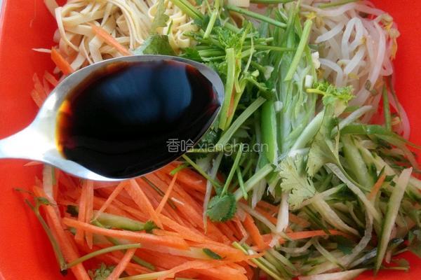 豆芽拌三丝的做法图解7