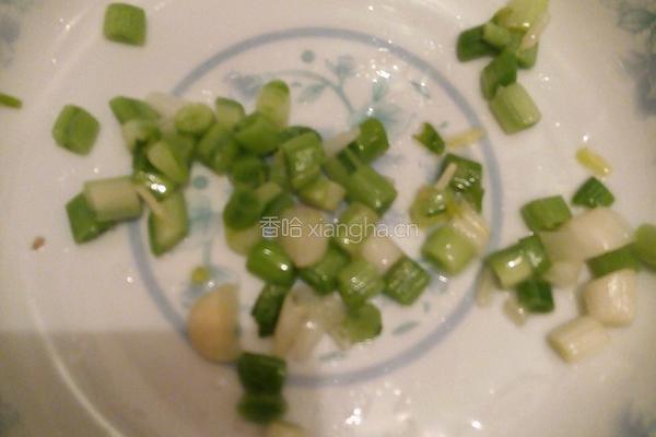 瘦肉土豆丁的做法图解3