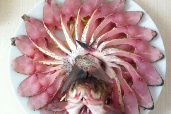 孔雀开屏鱼的做法图解3