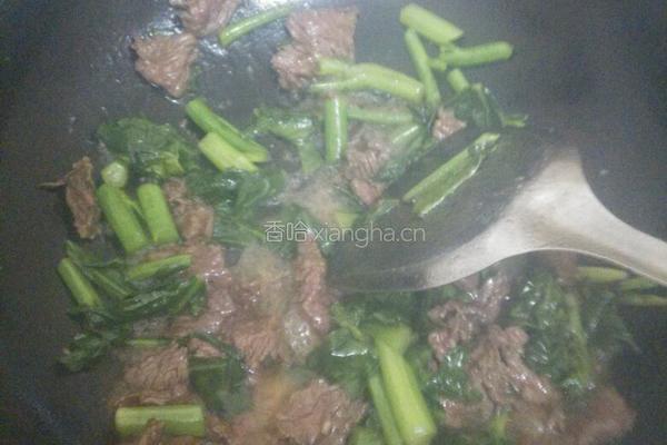 牛肉炒芥兰的做法图解4
