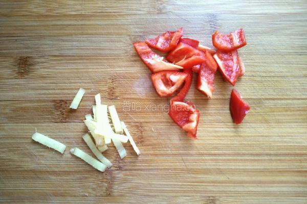 荷兰豆炒腊肉的做法图解2