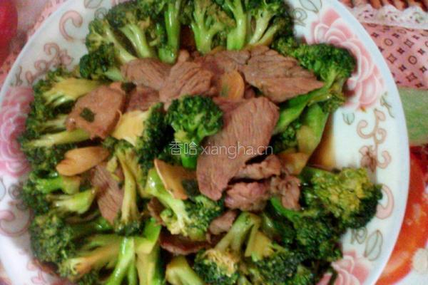 西兰花炒肉的做法图解7
