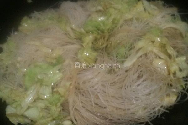 炒米线的做法图解7