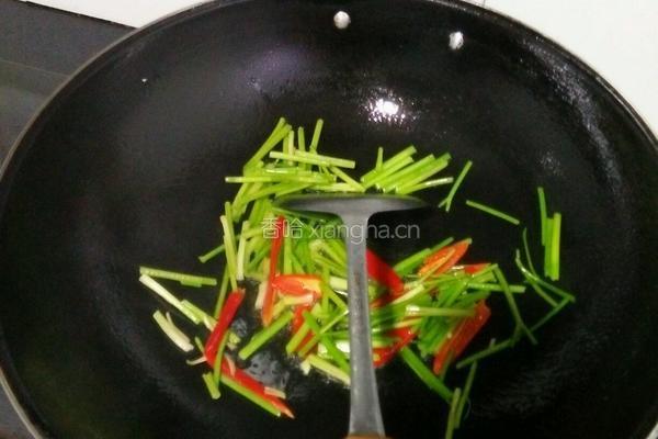 香芹炒腐竹的做法图解5