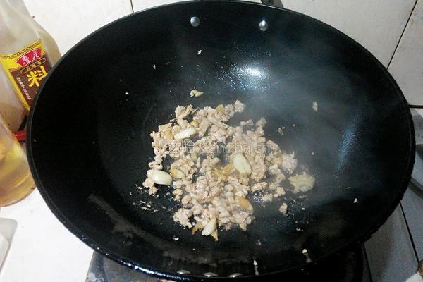 肉沫白灼菜心的做法图解6