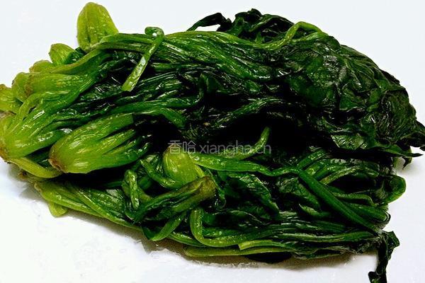 果仁菠菜的做法图解3