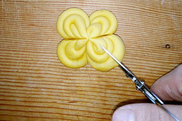 南瓜菊花馍馍的做法图解14