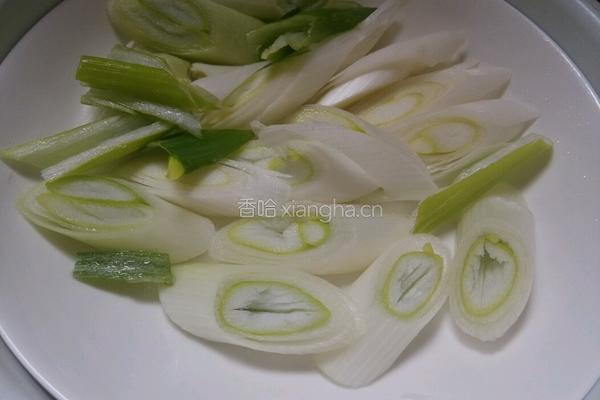 葱爆牛肉的做法图解2
