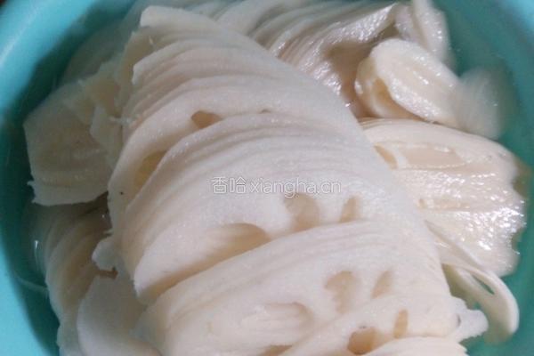 莲藕饺子的做法图解3