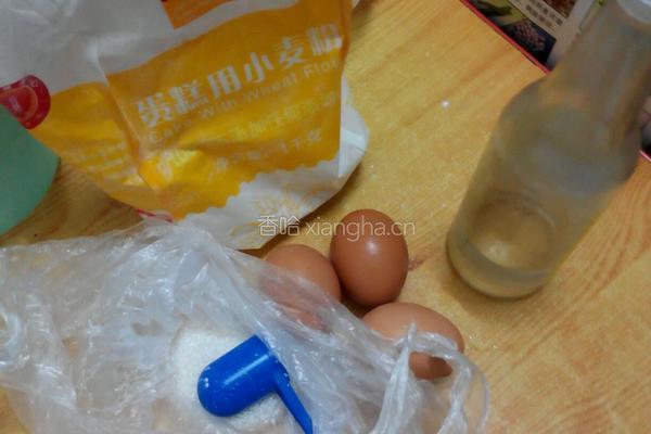 电饭锅做蛋糕的做法图解1