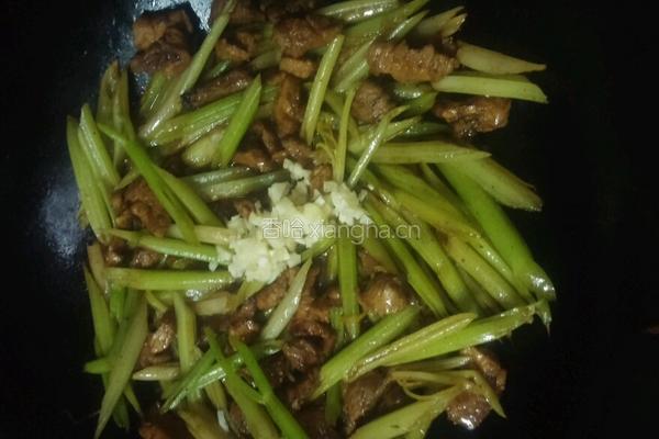 芹菜炒肉的做法图解7