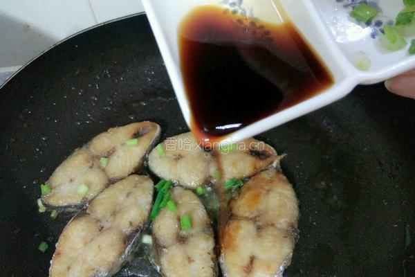 香煎马胶鱼的做法图解7