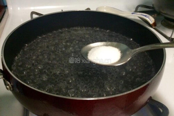 素炒球芽甘蓝的做法图解4