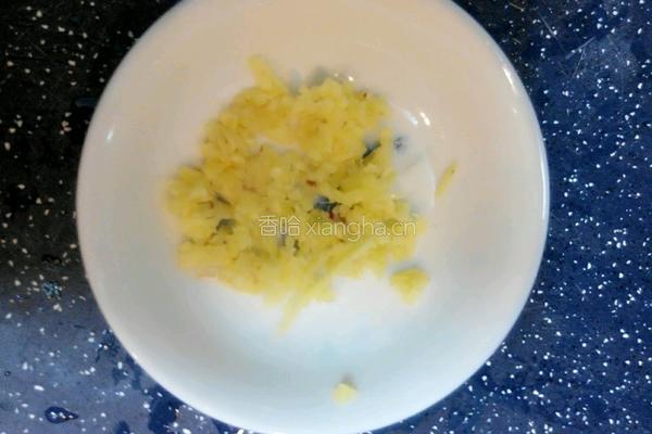 粤菜：牛腩炆萝卜的做法图解2