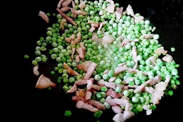 猪肉炒豌豆的做法图解8