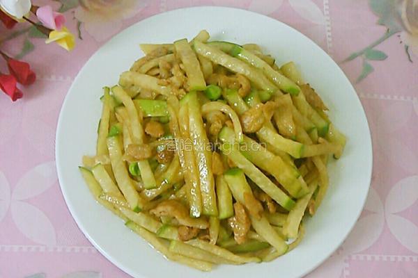 白萝卜条炒肉丝的做法图解7