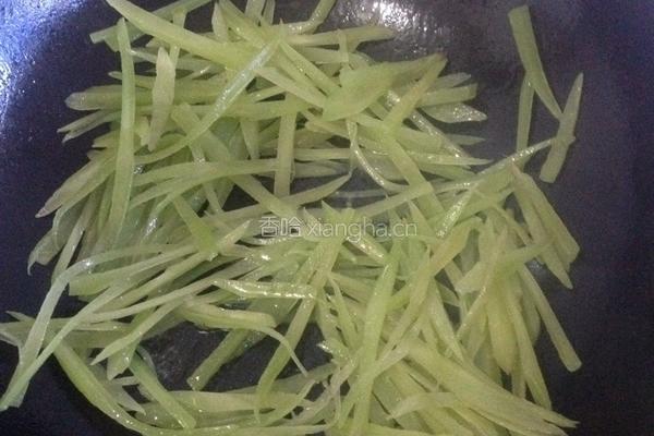 莴笋炒牛肉丝的做法图解4