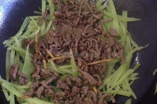 莴笋炒牛肉丝的做法图解5