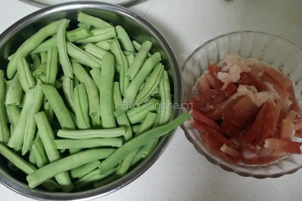 架豆王炒肉丝的做法图解1